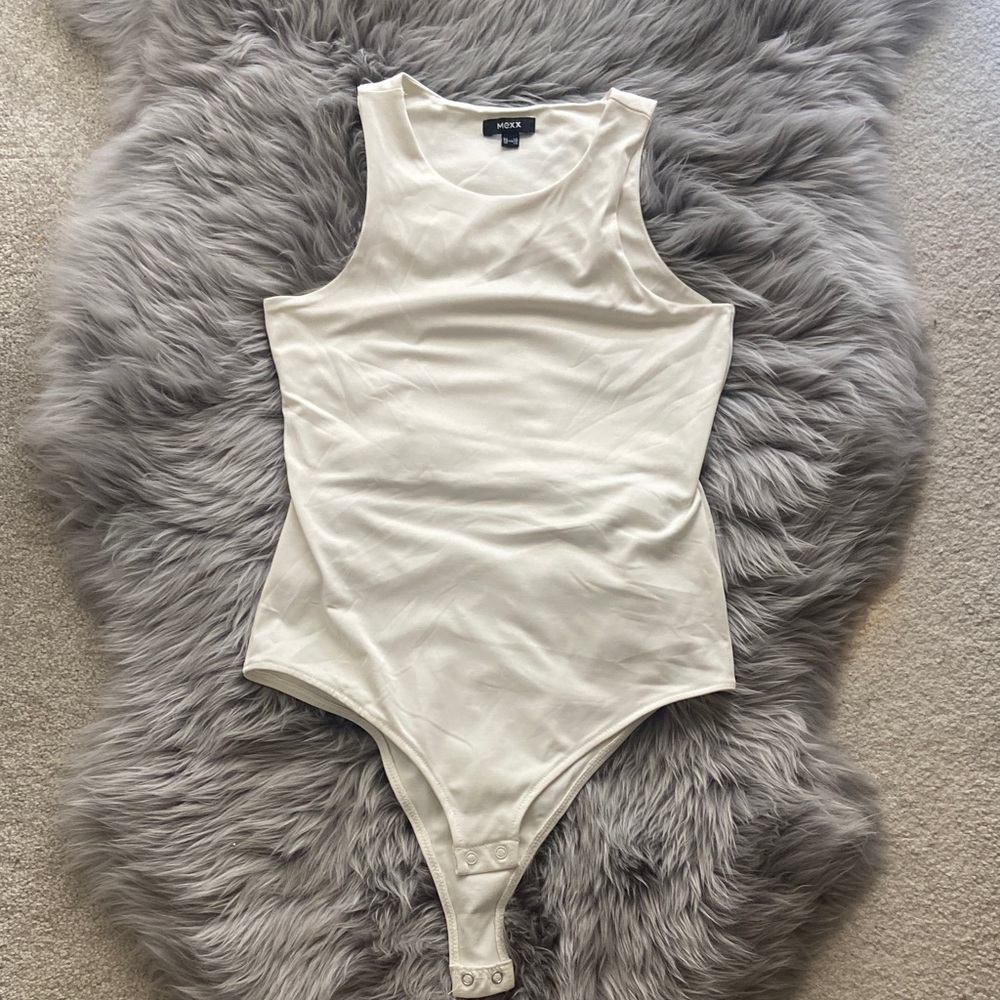 Mexx Off-White Bodysuit NWOT
